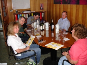 our tasting at Echeverria (Matias Aguirre is at the far end of the table)