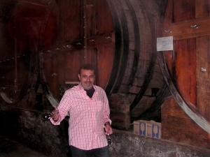 Miguel Braga in the cellars of Quinta do Mourão